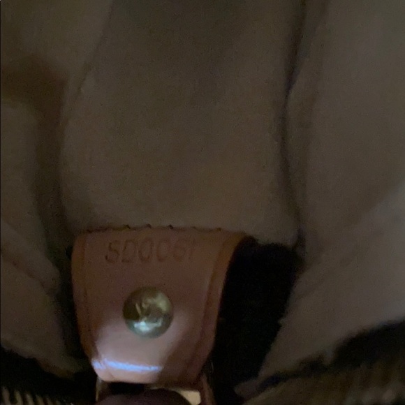 ***SOLD***Louis Vuitton Large Looping Bag - Picture 15 of 16